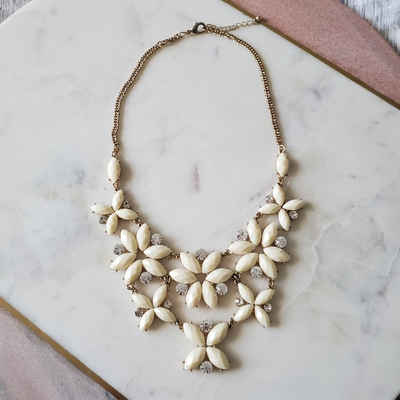 Floral Statement Necklace - Picture 2 of 3